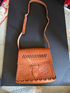 Vtg Tooled Leather Crossbody Hippie 70's NOS